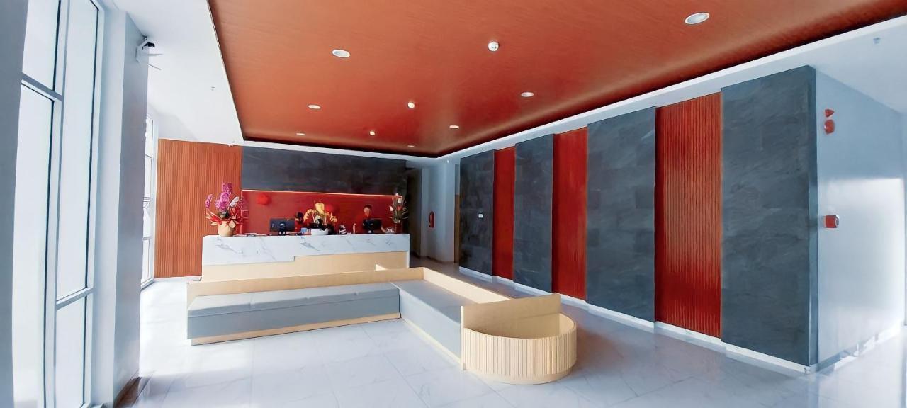 Front One Hotel Pasir Koja Bandung Exterior foto
